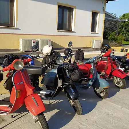 I Giganti فندق مبيت وإفطار